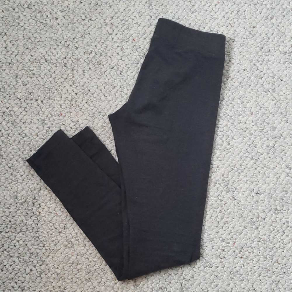 Grey leggings